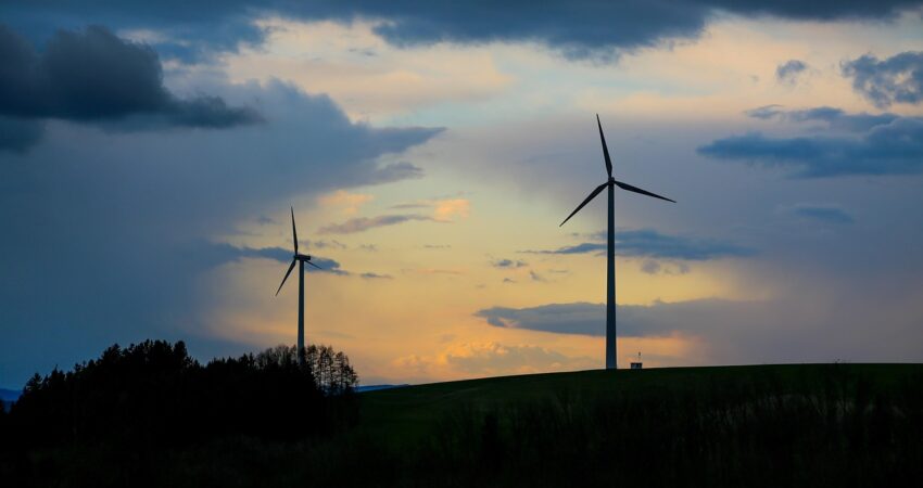 eve-4575236_1280 Windräder in der Dämmerung